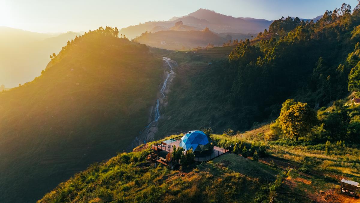 Starry Nights and Sunshine: Luxeglamp eco-resorts launched the first eco-sensitive sensitive glass glass, designed to offer an immersive experience with sustainable luxury